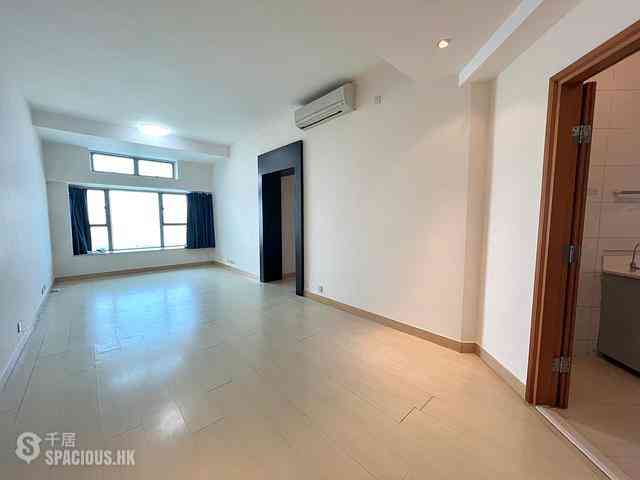 Tung Chung - Coastal Skyline 01