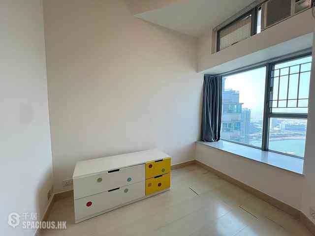 Tung Chung - Coastal Skyline 05