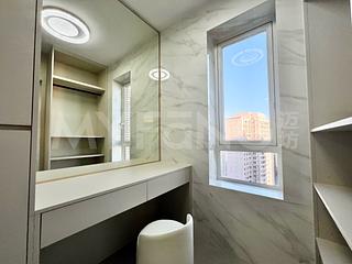 Mid Levels Central - Garden Terrace Block 3 08