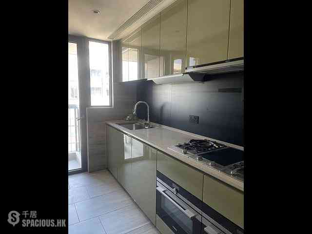 North Point - Fleur Pavilia Tower 1 05