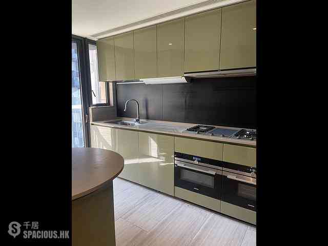 North Point - Fleur Pavilia Tower 1 06