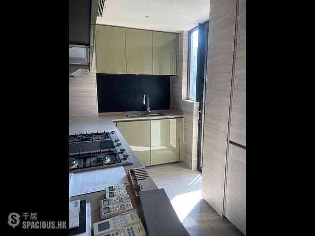 North Point - Fleur Pavilia Tower 2 07