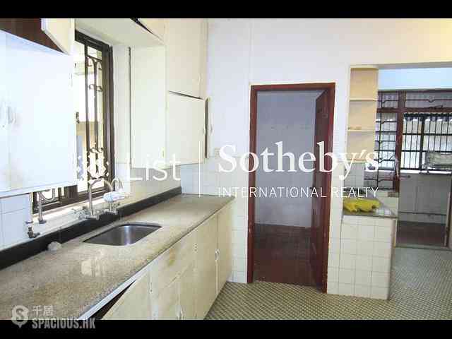 Happy Valley - 11-15, Briar Avenue 08