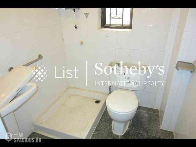 Happy Valley - 11-15, Briar Avenue 09