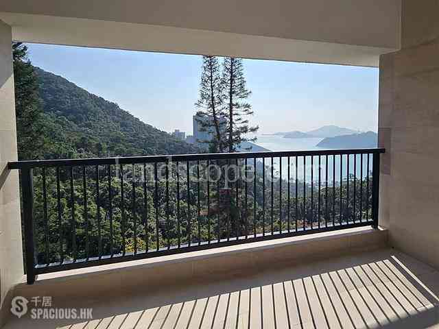 Repulse Bay - Sea Cliff Mansions 01
