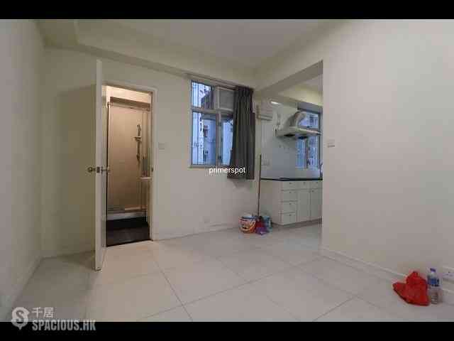 Wan Chai - Vincent Mansion Low Block 02