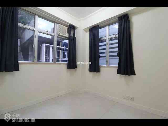 Wan Chai - Vincent Mansion Low Block 06