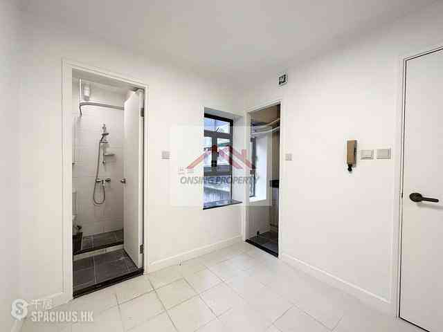Soho - Yuppie Tel 02