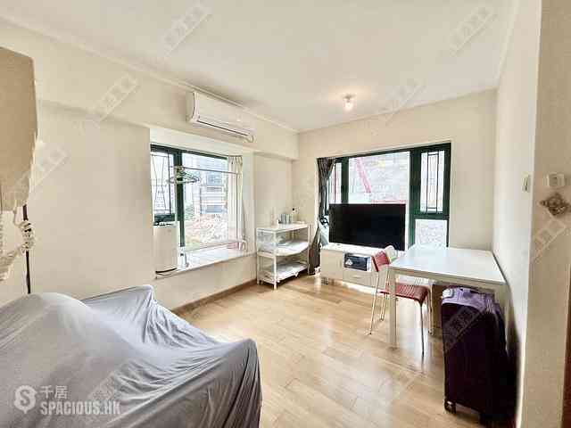 Kennedy Town - University Heights Block 2 01