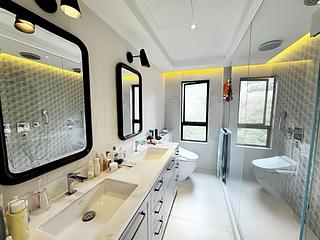 Repulse Bay - Ruby Court Tower 2 07