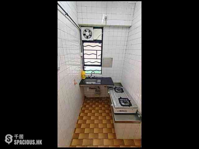 Sai Ying Pun - Hang Hing Court 06