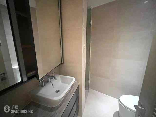 Sai Wan Ho - Island Residence 05