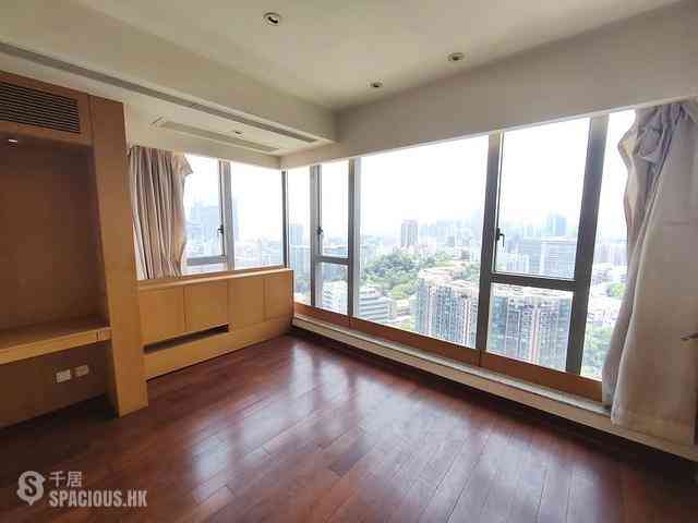 Yau Ma Tei - Parc Palais Block 3 02