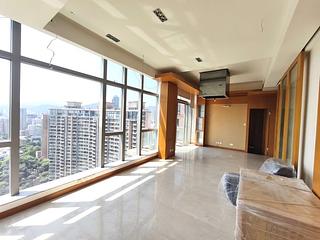 Yau Ma Tei - Parc Palais Block 3 03