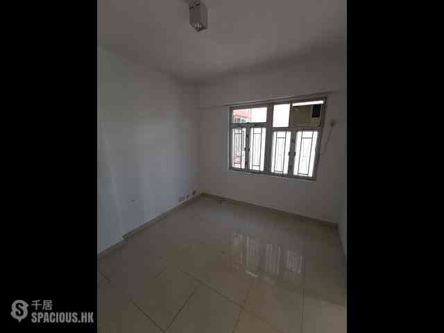 Kennedy Town - Po Tak Mansion 03