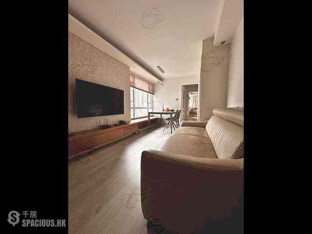 Quarry Bay - Nan Fung Sun Chuen Block 12 01