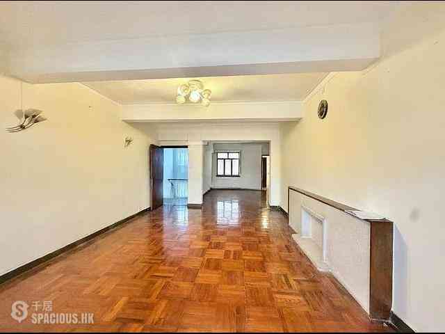 Happy Valley - 11-15, Briar Avenue 04