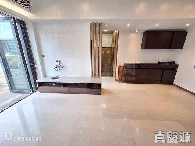 Tseung Kwan O - The Wings II Block 5B 03