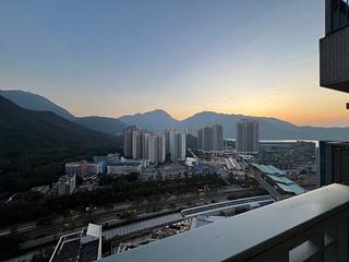 Tung Chung - Coastal Skyline Phase 3 La Rossa Block B (Block 8) 05
