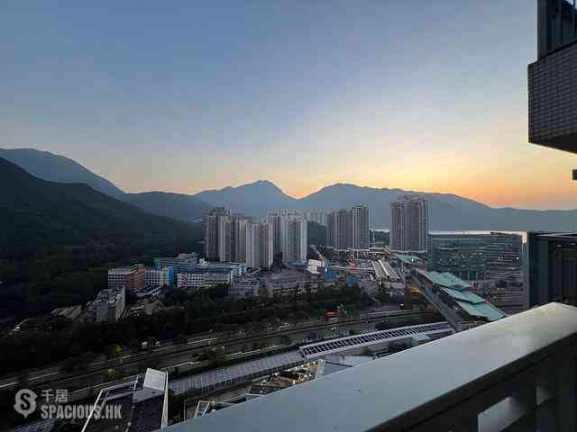 Tung Chung - Coastal Skyline Phase 3 La Rossa Block B (Block 8) 05