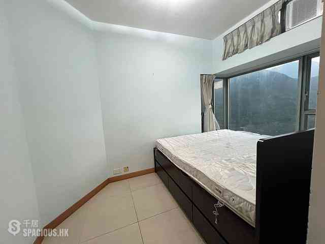 Tung Chung - Coastal Skyline Phase 3 La Rossa Block B (Block 8) 07