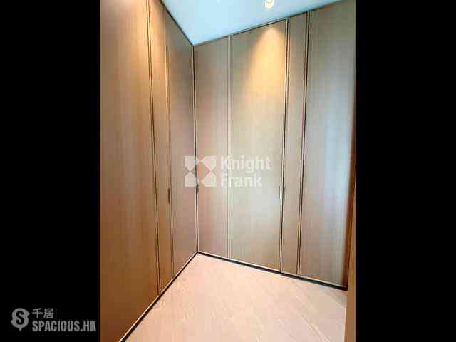 中环 - One Central Place 14