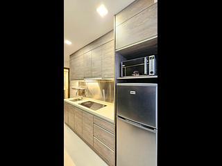 Wan Chai - Hung Yip Building 04