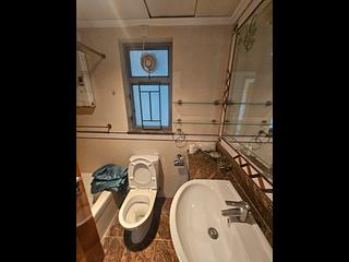Tiu Keng Leng - Ocean Shores Phase 3 Block 16 05