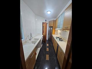Tiu Keng Leng - Ocean Shores Phase 3 Block 16 06