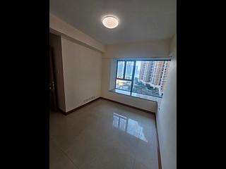 Tiu Keng Leng - Ocean Shores Phase 3 Block 16 11