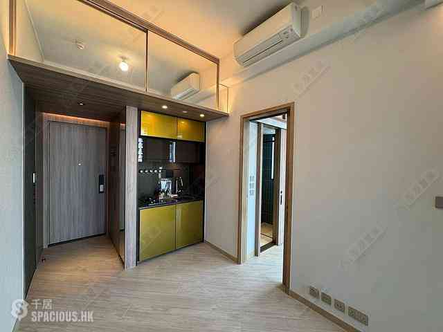 Tai Kok Tsui - Square Mile Phase 5 Gateway · Square Mile 02