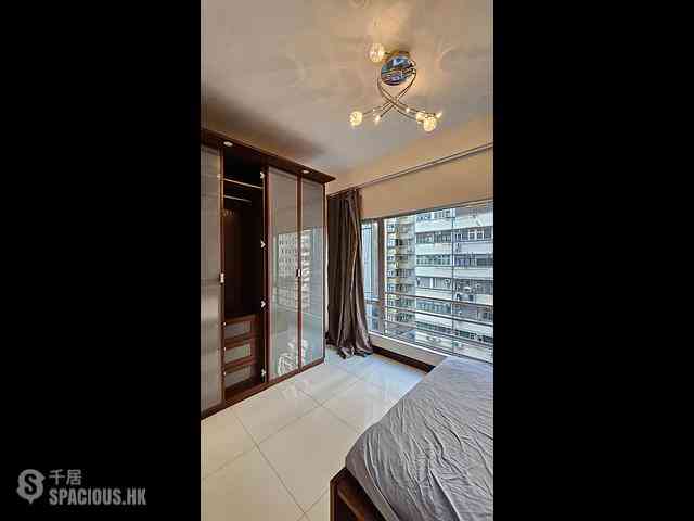 Wan Chai - Ying King Building (Mansion) 06
