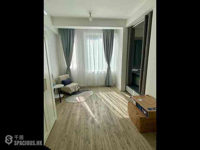 Sheung Wan - Man King Building 01