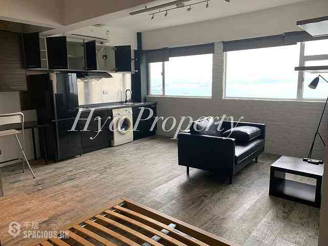 Sai Ying Pun - Kwan Yick Building 01