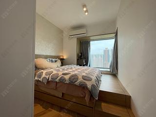 Tai Kok Tsui - The Long Beach Tower 8 05