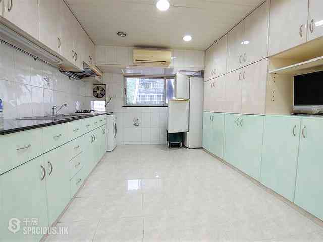 Quarry Bay - Westlands Gardens 04