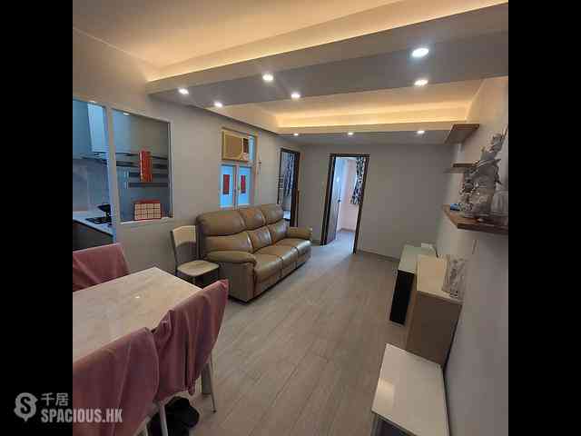 Mong Kok - Kwong Hing Building 01