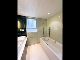 Mid Levels Central - Tregunter Block 1 07