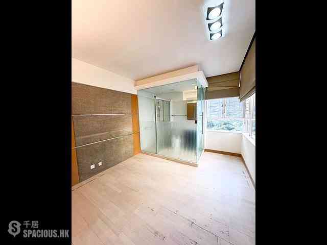 Mid Levels Central - Tregunter Block 1 09