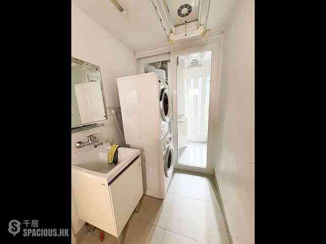 Mid Levels Central - Tregunter Block 1 12
