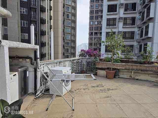 Mid Levels Central - Jing Tai Garden Mansion 01