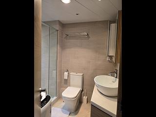 Mid Levels Central - Jing Tai Garden Mansion 08