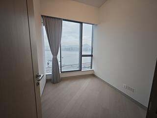 North Point - Victoria Harbour Phase 2B-3 Tower 2 06