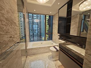 North Point - Victoria Harbour Phase 2B-3 Tower 2 08