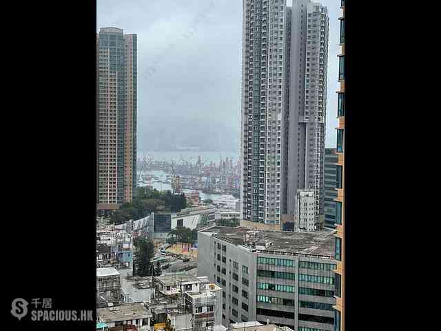 Tai Kok Tsui - L・Living 23 02