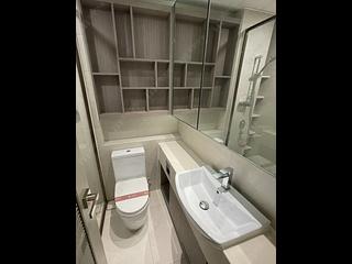 Tai Kok Tsui - L・Living 23 04