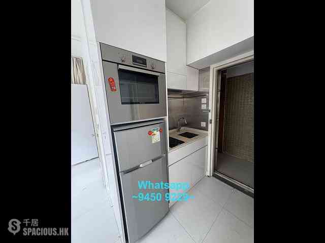 Sheung Wan - Yu Hing Mansion 02