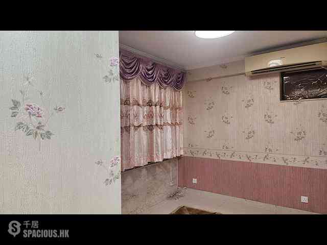 Yau Yat Chuen - Village Gardens Phase 2 04