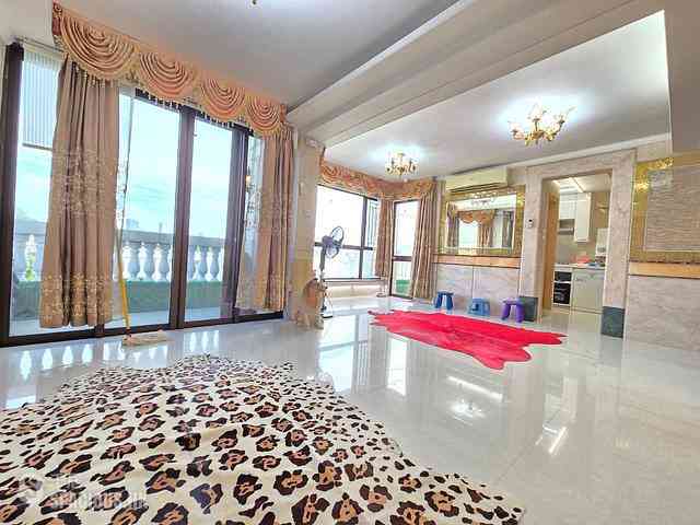 Yau Yat Chuen - Village Gardens Phase 2 15