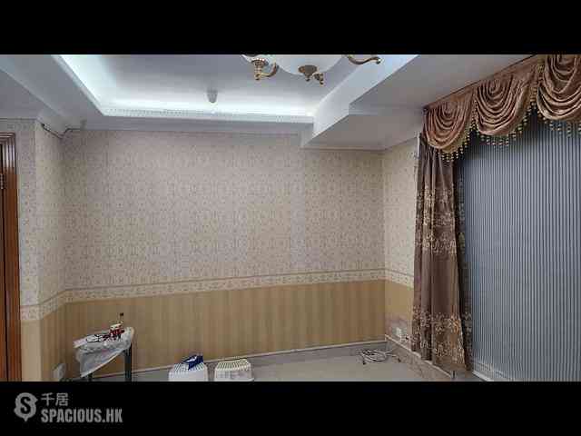 Yau Yat Chuen - Village Gardens Phase 2 20